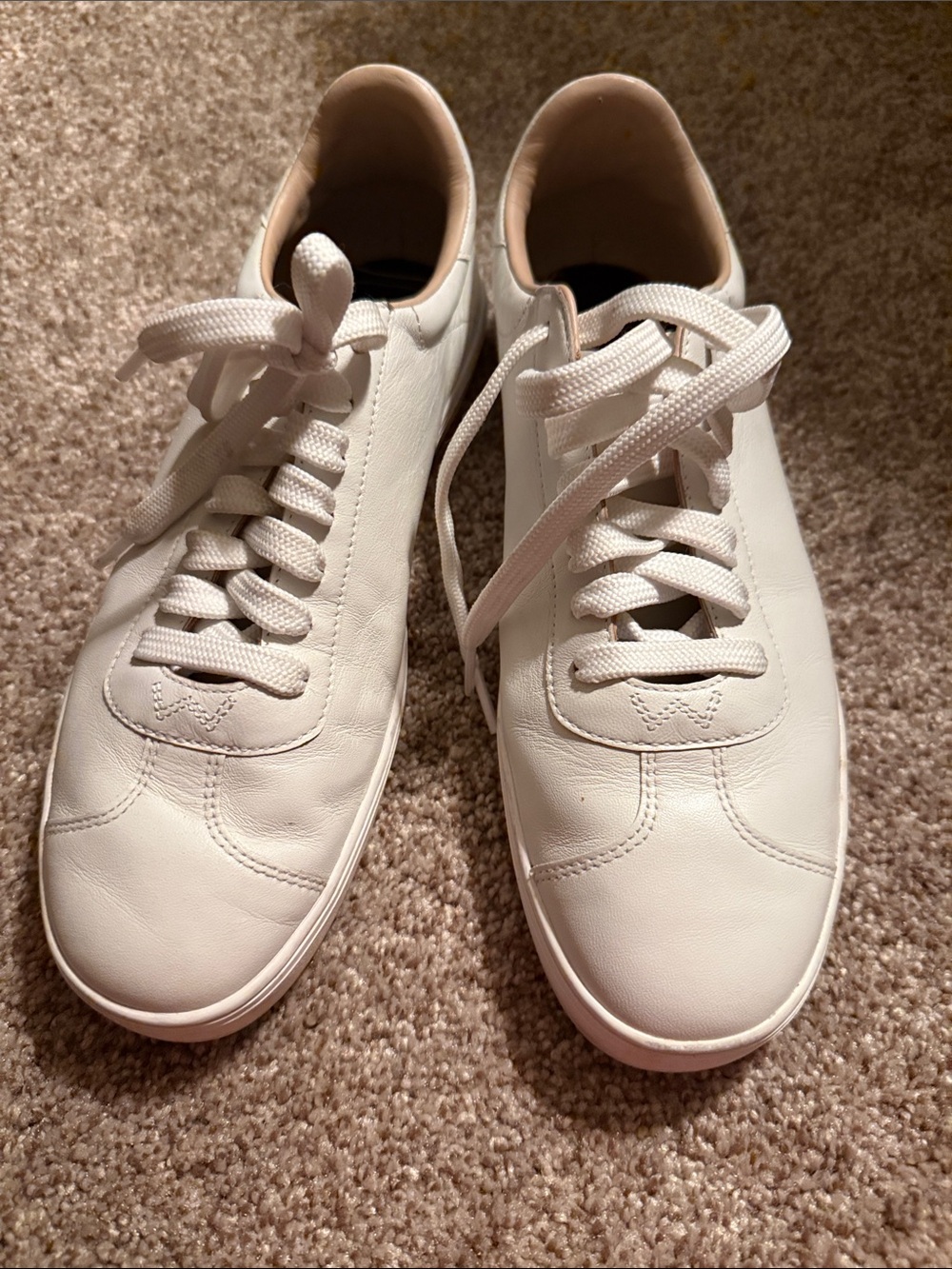 Stuart Weitzman women’s  White Leather Casual Sneakers